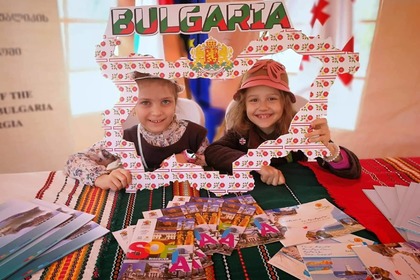 Грузинският премиер посети българския павилион за Деня на Европа в Тбилиси
